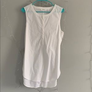 White sleeveless athleta top
